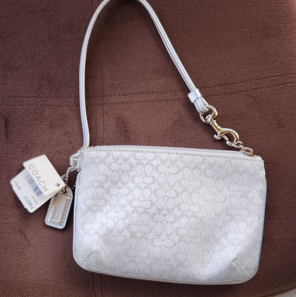 Coach Wallet Mini Signature Silver Lurex Wristlet Logo Wallet (NWT) - Picture 2 of 11